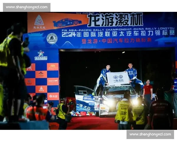 龙游魔鬼赛道突发坠崖事故，车手生死未卜