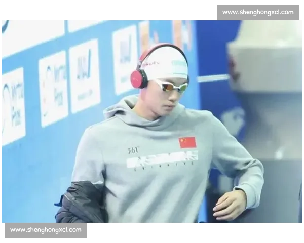 汪顺贾玲跨界联动！运动装同框打网球，握拳合影活力满格